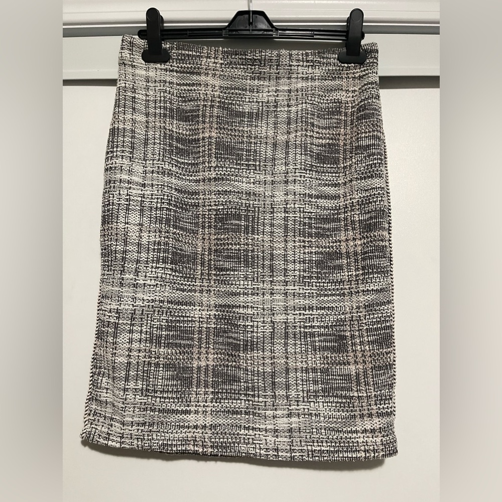 ($98) Max Studio Tweed Textured Skirt - Picture 2 of 3